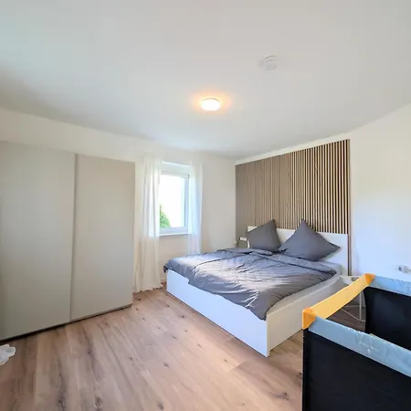 Berg & - In Friedrichshafen-fischbach Am Bodensee Apartment *