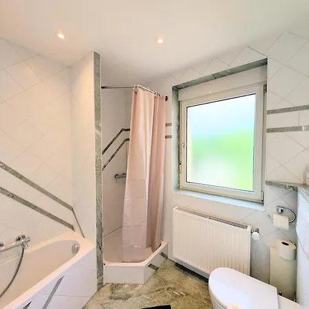 Berg & - In Friedrichshafen-fischbach Am Bodensee Apartment Friedrichshafen